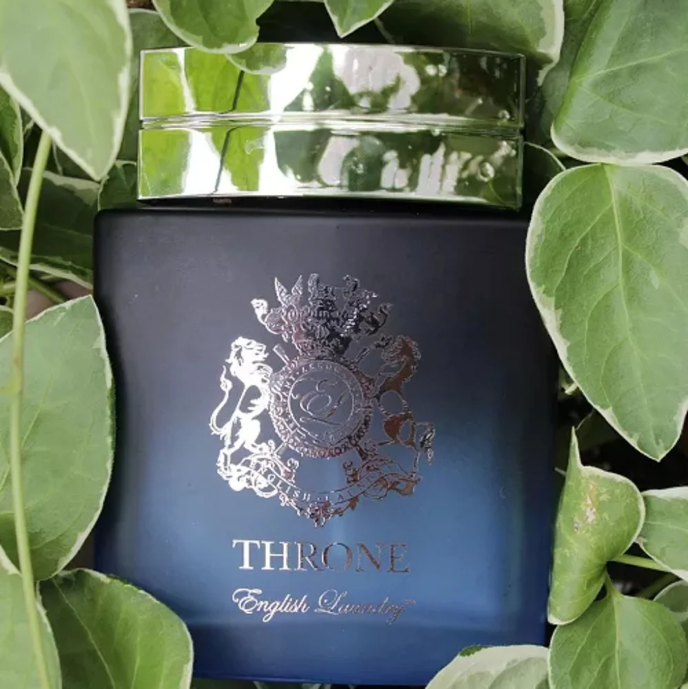 English Laundry Throne Blue NWT